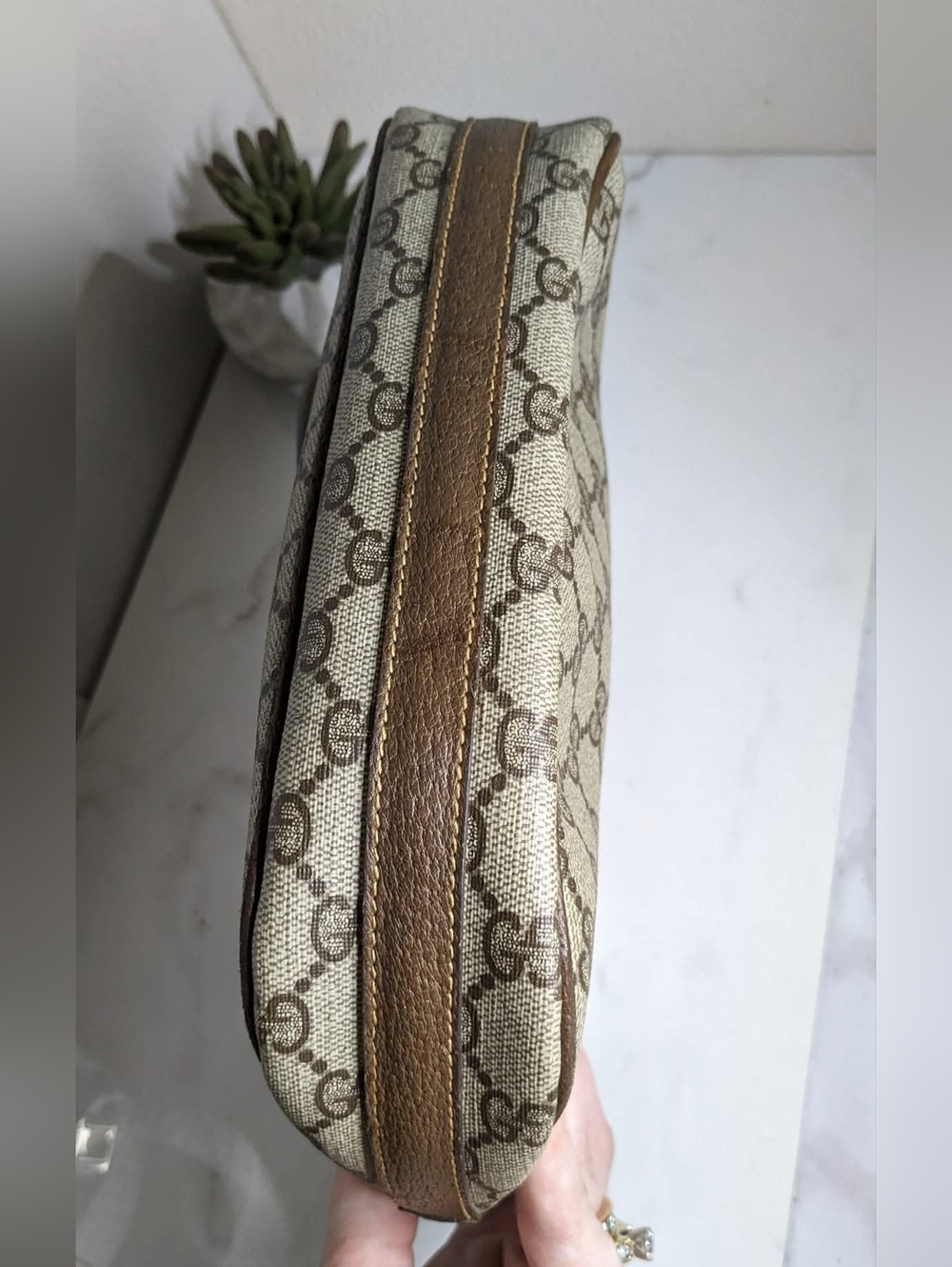Gucci Vintage Crossbody Purse - Picture 7 of 12
